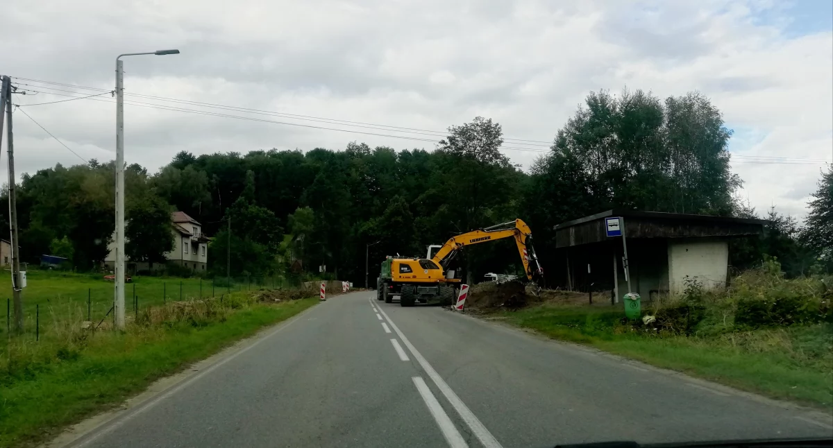 Ruszyły prace drogowe w Ręboszewie - są utrudnienia na DW 228