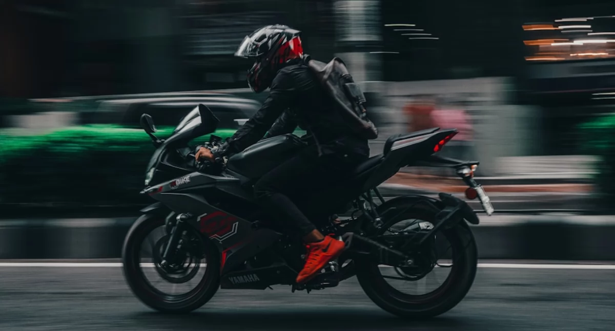 Jakich ubezpieczeń potrzebujesz, aby legalnie poruszać się motocyklem?
