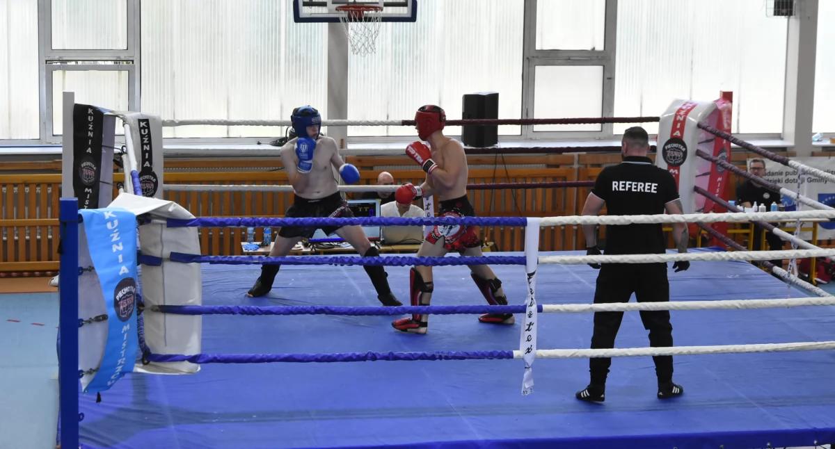 220 zawodników, 35 klubów i emocje do ostatniego starcia! Tak wyglądały Mistrzostwa Polski Północnej w Kickboxingu