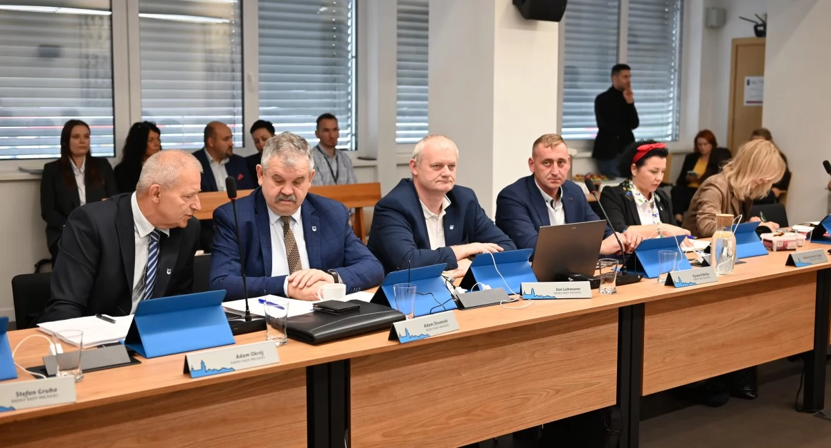 Budżet, inwestycje i dialog z mieszkańcami. XIX sesja Rady Miejskiej w Żukowie