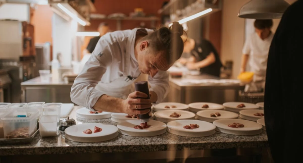 Restauracja Między Mostami - kulinarna podróż w sercu Wrocławia