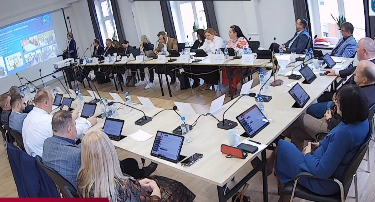 Spór o podatki w Kartuzach. Rada odrzuciła propozycję obniżki, przyjęła podwyżkę