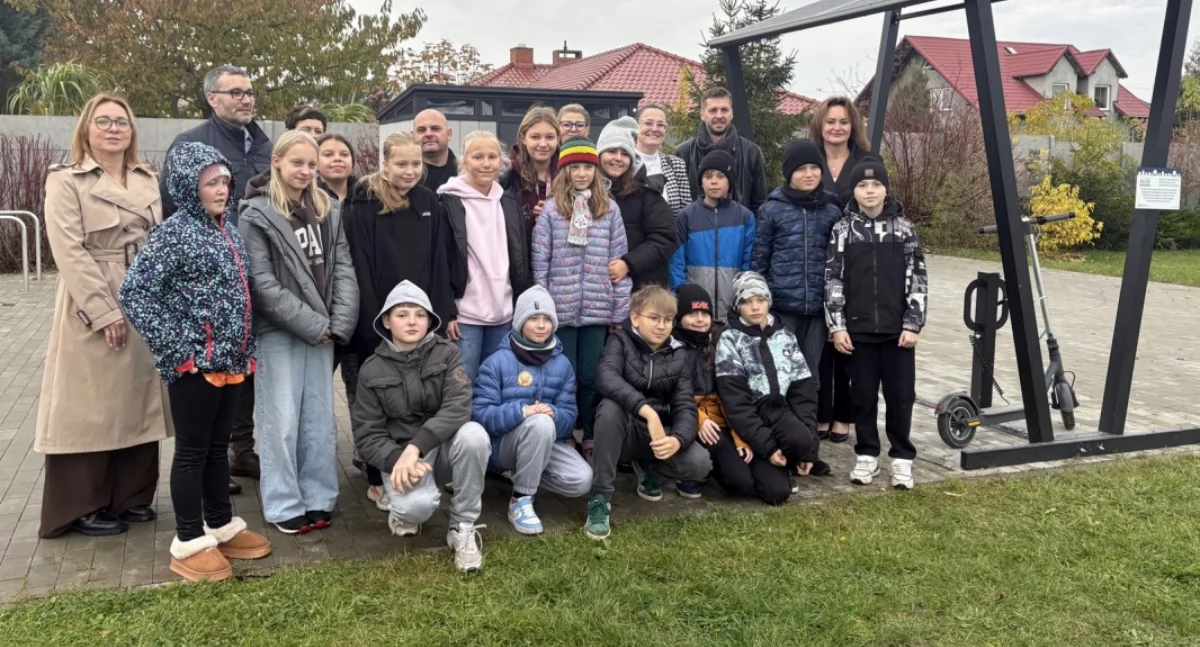 Szkoła w Leźnie zyskała eko-przestrzeń - miejsce nauki i odpoczynku
