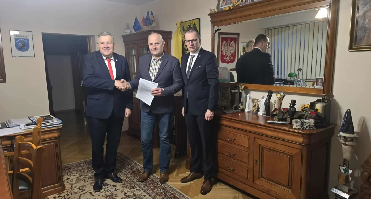 Nowe agregaty prądotwórcze dla gminy Kartuzy. Podpisano umowę