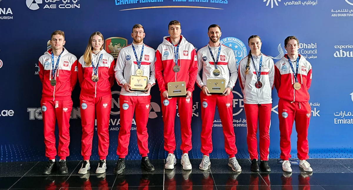 Polska drużyna mistrzem świata w kickboxingu! Kartuzianie na czele złotej kadry