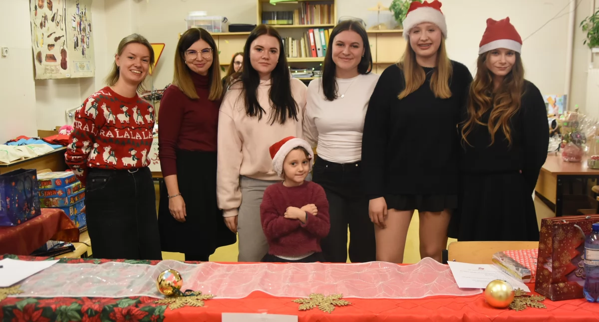 Rodzinne świętowanie w Kartuzach. ZSO w Kartuzach zaprosiła na świąteczny festyn