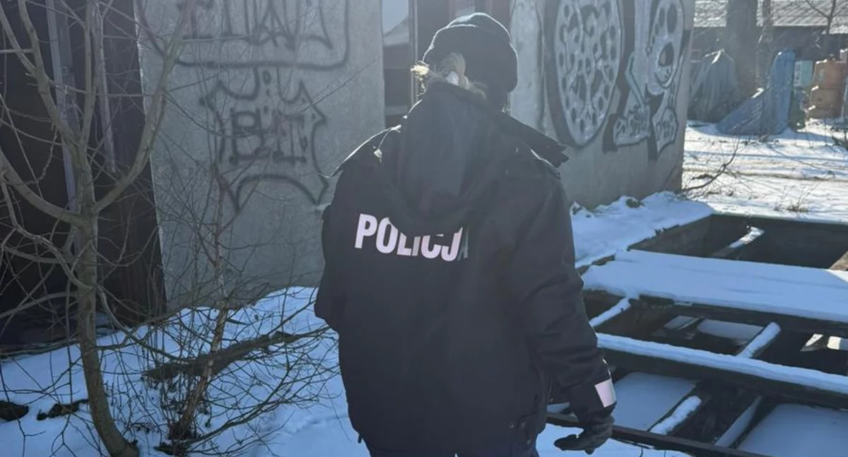 Zimowe mrozy zagrażają bezdomnym i nietrzeźwym. Policja apeluje o czujność