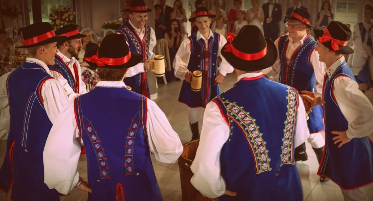 Panowie, do tańca! Dołączcie do kaszubskiego zespołu 