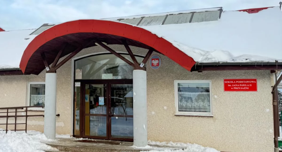 Szkoła Podstawowa w Przyjaźni prowadzi nabór na stanowisko księgowego