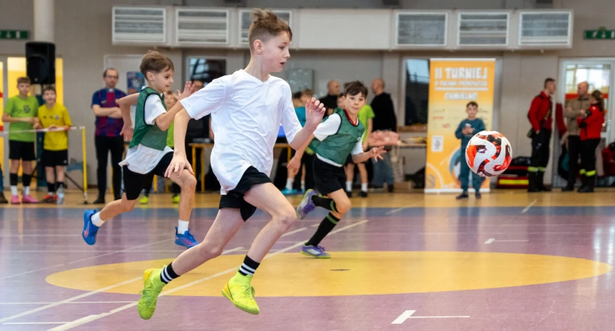 24 drużyny i 63 mecze. II Turniej o Puchar Proboszcza w Chmielnie