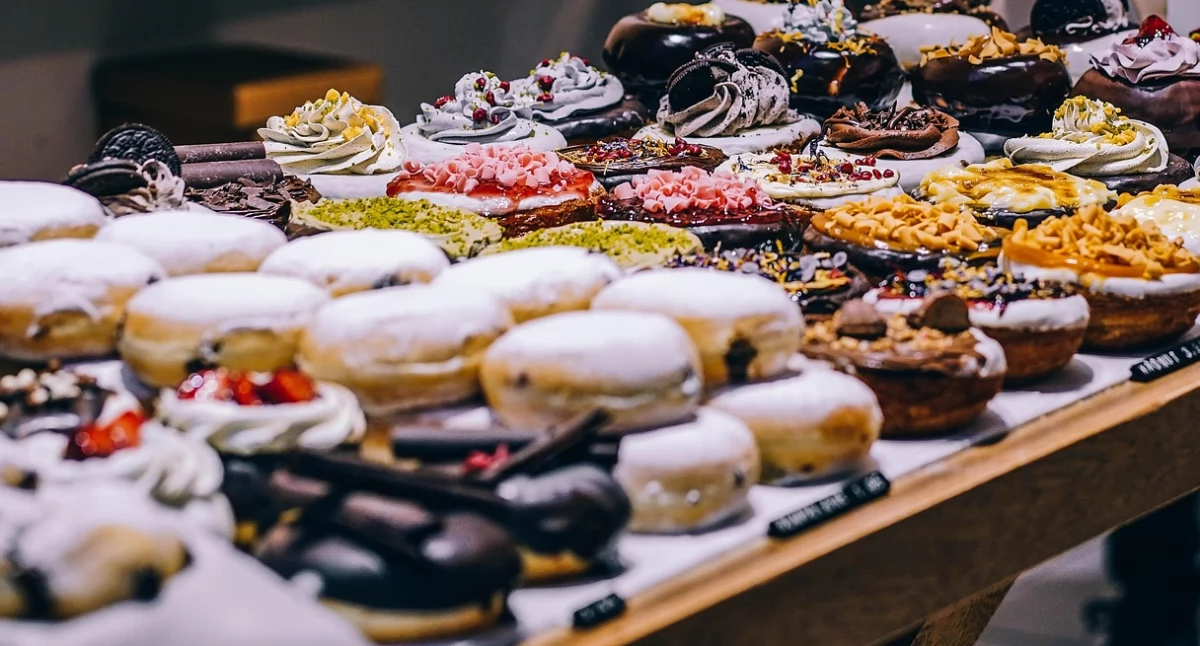 Pączki w szczytnym celu. Słodka akcja na Tłusty Czwartek w ZST Kartuzy