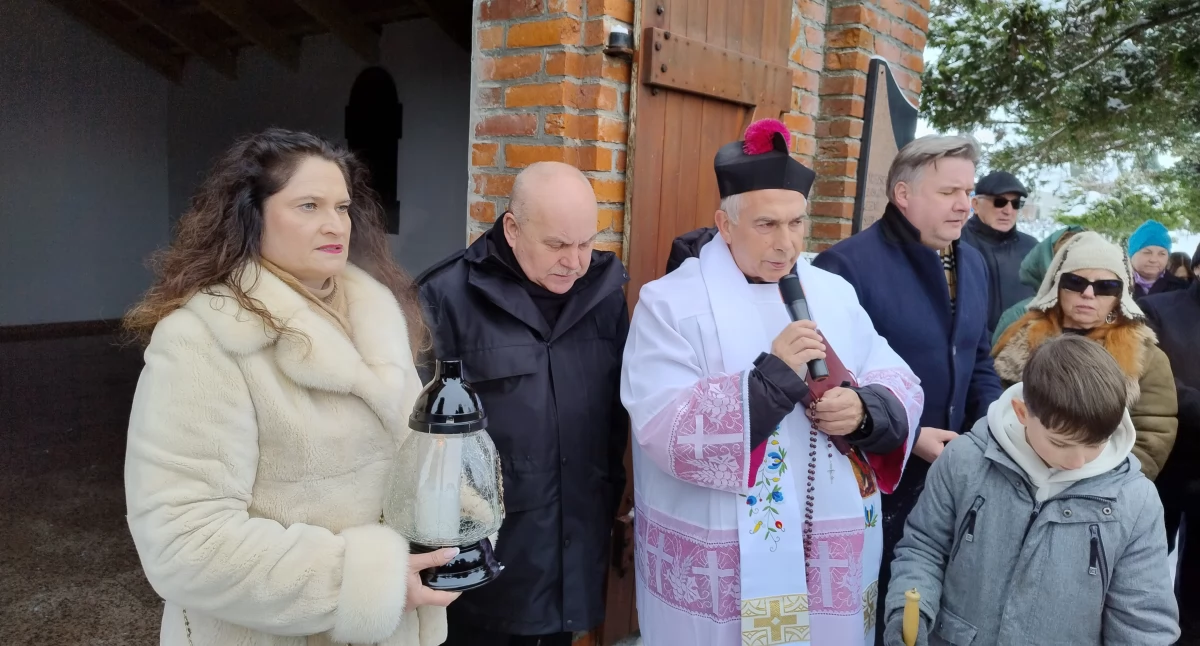 W Sierakowicach odsłonięto tablicę upamiętniającą Augustyna Pawelczyka – bohatera i działacza kaszubskiego
