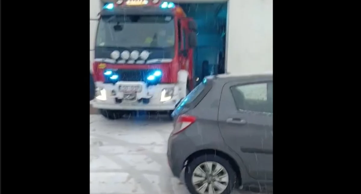 Minuty, które mogły kosztować życie. Zablokowany wyjazd strażaków z OSP Skrzeszewo