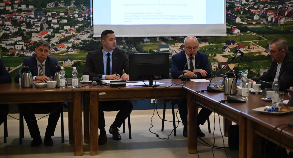 XXIV sesja Rady Gminy Sierakowice - sprawdź program