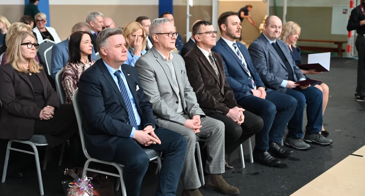 Nowoczesna baza sportowa przy kartuskim 