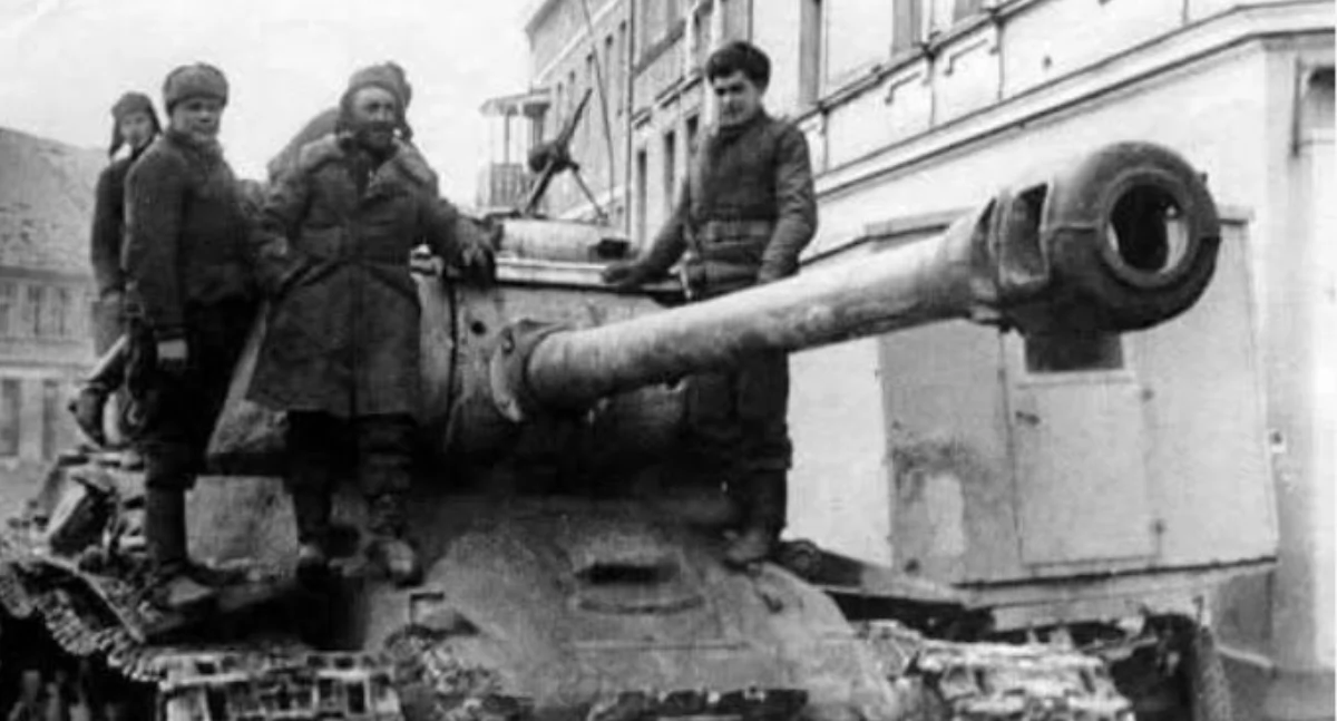Kartuzy. Uroczyste zakończenie konkursu historycznego nt. obecności Armii Czerwonej na Kaszubach