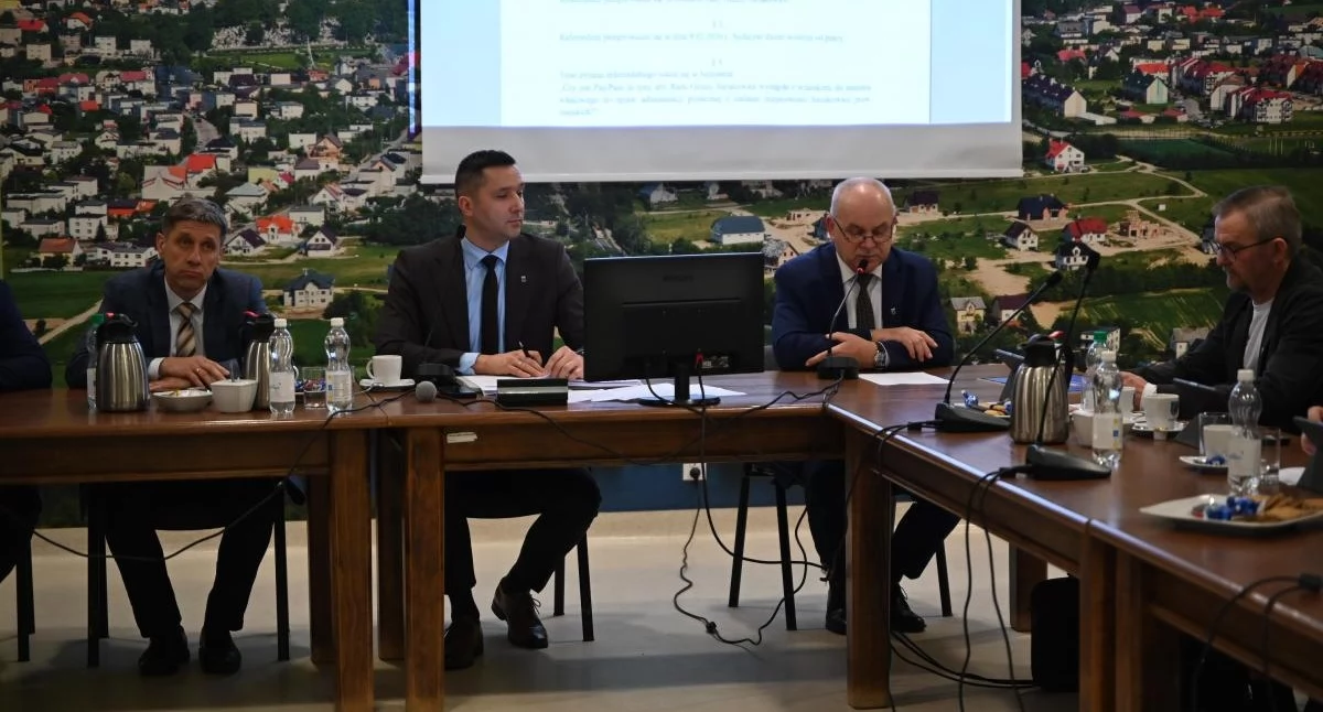XXV sesja Rady Gminy Sierakowice - sprawdź program