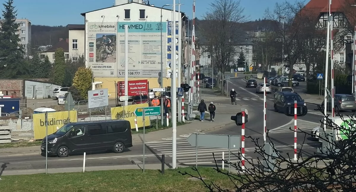Modernizacja linii kolejowej na finiszu. Wiemy, kiedy wróci ruch na trasie Somonino-Kartuzy