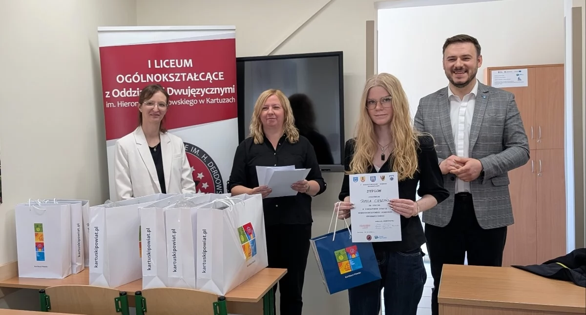 Najlepsi uczniowie z wiedzą o geografii. Etap powiatowy za nami