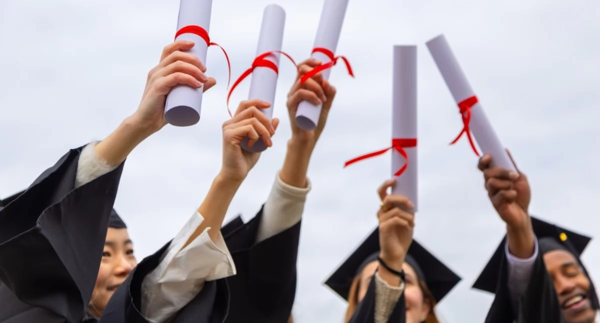 Zrozumieć myślenie, pamięć i decyzje. Poznaj studia podyplomowe z neurokognitywistyki