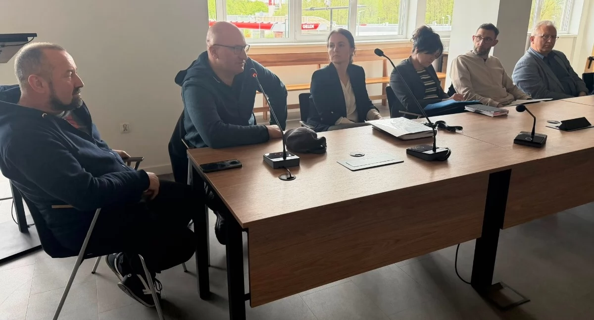 Pożar przy ul. Polnej w Żukowie. Komendant OSP dementuje informacje o braku wody