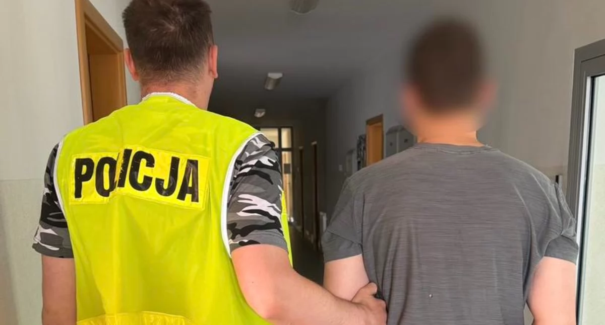 Pijany 23-latek wjechał w ogrodzenie cmentarza. Miał zakaz prowadzenia pojazdów