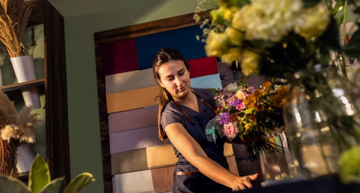 Zmień pasję w biznes i zapisz się na darmowy kurs florystyczny