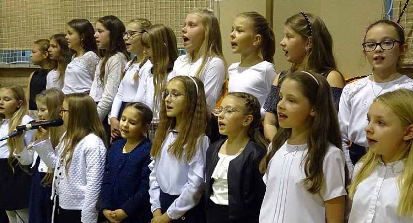 Borkowo. Wieczornica ku czci papieża pełna muzyki i poezji