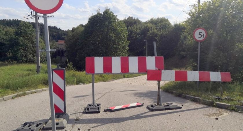 Droga w Rutkach zostanie naprawiona, tylko kiedy?