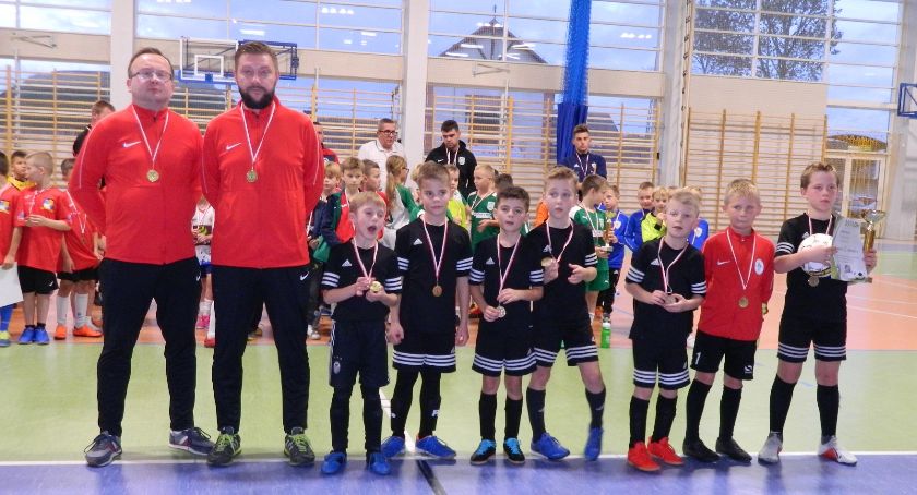 Piłkarze Olimpii Osowa zwycięzcami turnieju inaugurującego cykl Somonino Cup