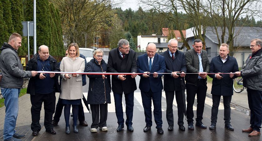 Ulica Topolowa w Borowie uroczyście otwarta