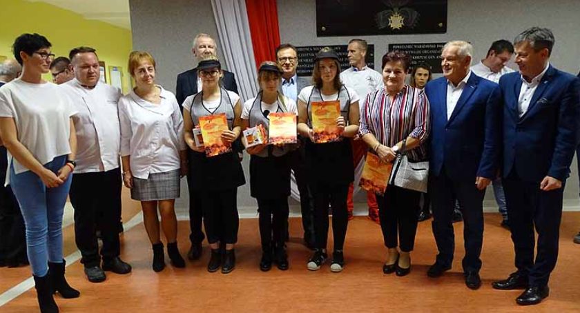 Przodkowo. Jesienny Piknik na Kaszubach z darami jesieni w kuchni i na stole