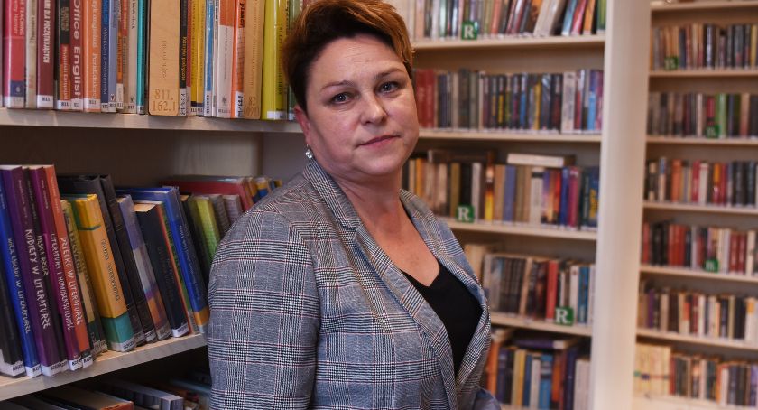 Czy bilblioteka na dworcu była dobrym pomysłem? Pytamy po roku od przenosin