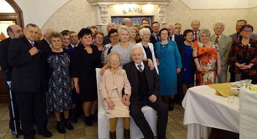 Przodkowo. Medale dla małżonków z półwiecznym i dłuższym stażem 