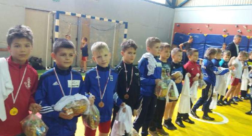 Najmłodsi zapaśnicy Cartusii najlepsi na Międzynarodowym Turnieju Mikołajkowym w Żukowie   