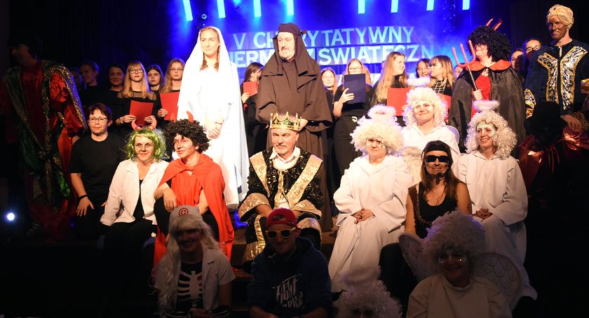 Kartuzy. Klasztorna po raz kolejny pomogła - fantastyczne jasełka i kiermasz na rzecz hospicjum
