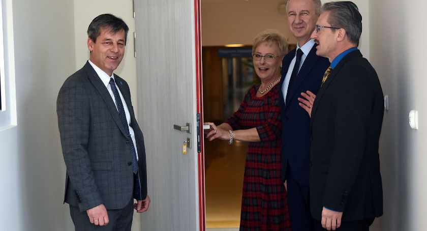 Kartuski szpital zyskał zmodernizowaną aptekę z nowymi pracowniami