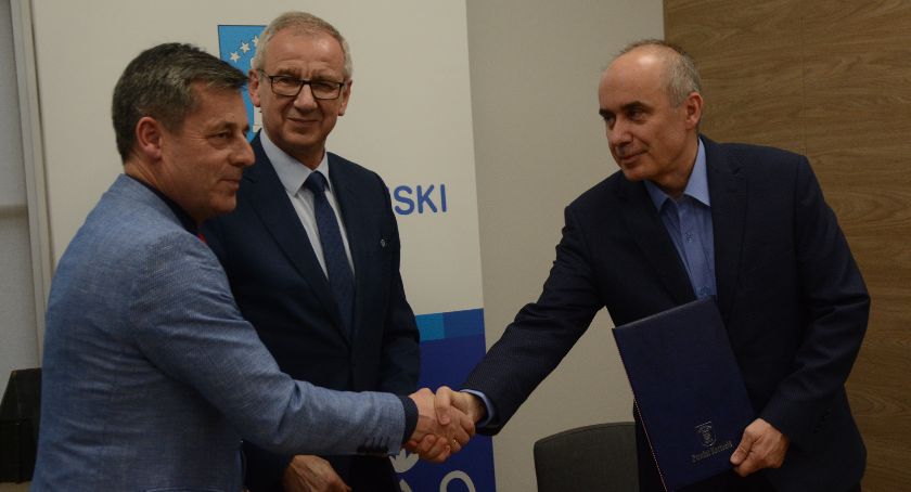 Umowa na remont drogi powiatowej Pępowo - Leźno podpisana