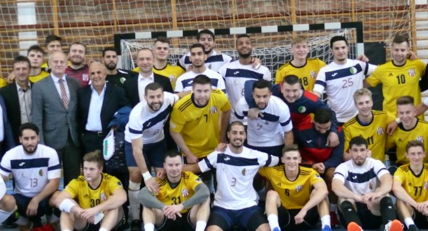 Porażka piłkarzy ręcznych SPR-u GKS Żukowa z reprezentacją Algierii