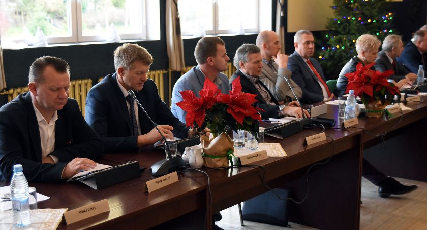 Chmielno. Radni przyjęli budżet na 2020 rok - inwestycji będzie mniej