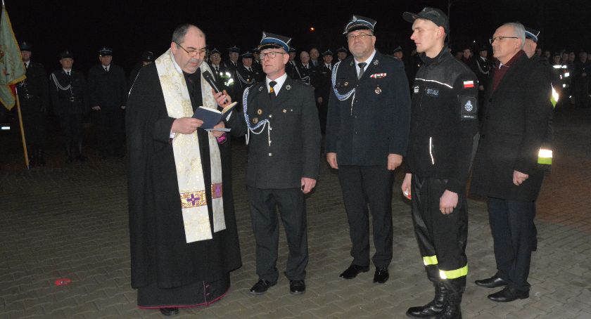 Nowy boks garażowy dla OSP Mirachowo i powiatowa wigilia strażaków 