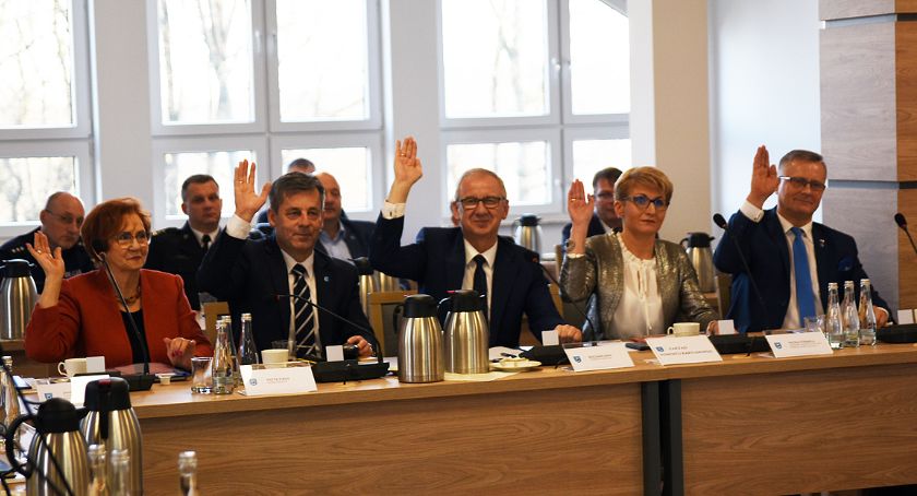 Budżet powiatu na 2020 przyjęty jednogłośnie - ponad 13 mln złotych na inwestycje