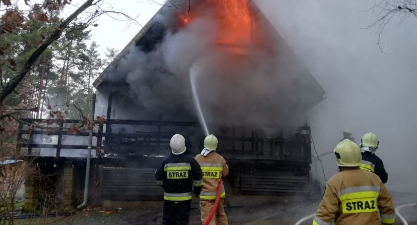 W Suleckim Borku spłonął domek letniskowy