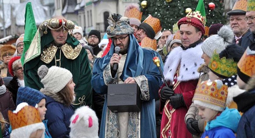 W poniedziałek Orszaki Trzech Króli przejdą ulicami Kartuz, Sierakowic i Żukowa