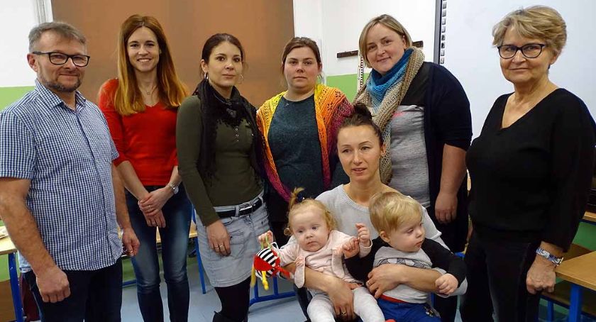 Niestępowo. Podczas ferii zapachniało w szkole pizzą, zapiekankami i popcornem 
