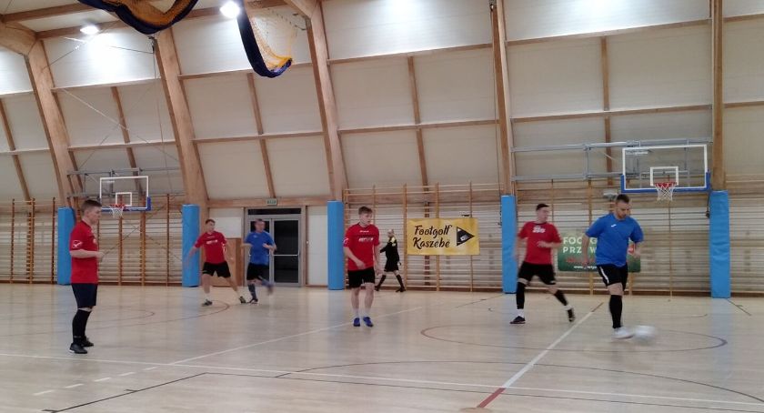 Somonińskiej Ligi Piłki Nożnej Halowej. Maciej Młyński zdobywca 17 goli