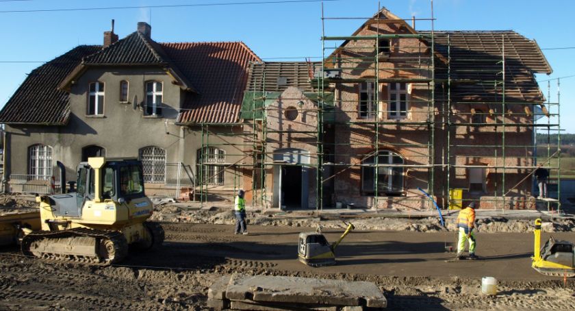 Remont dworca PKP w Somoninie. Na jakim etapie są prace?