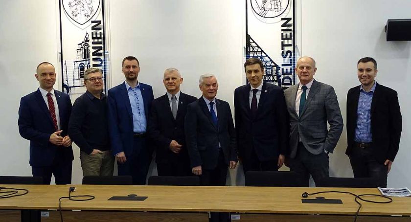 Żukowo. Uroczyste otwarcie zmodernizowanej części  budynku urzędu gminy