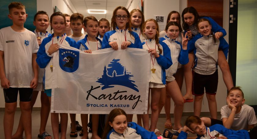 Sukcesy kartuskich pływaków w Słupsku