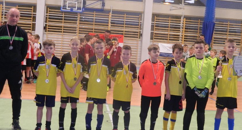 Zwycięstwo Wierzycy Stara Kiszewa w Turniej Piłki Nożnej Halowej Kielpino CUP 2010